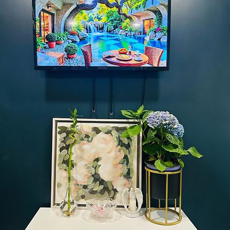Fancy Studio Private Entrance Selden ภายนอก รูปภาพ